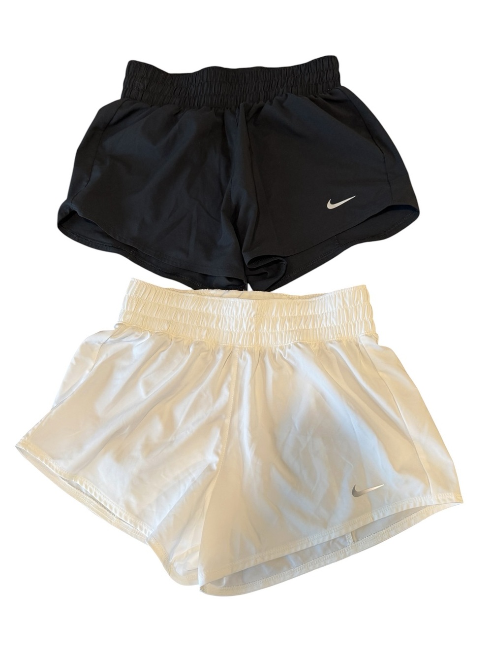 Nike One Women's Dri-FIT Mid-Rise 3" Shorts Lot Of 2 Black White XS DX6010-010